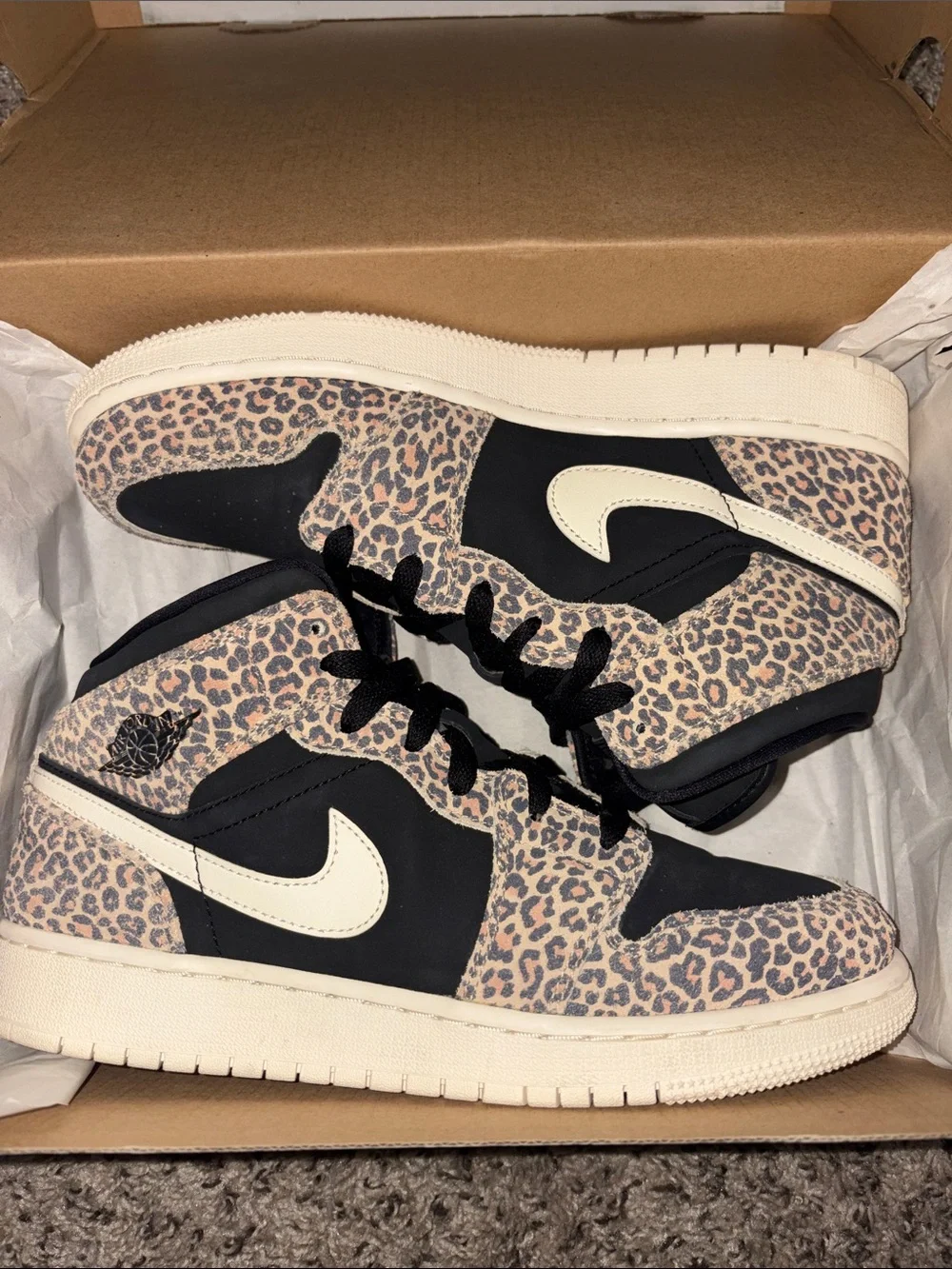 Air Jordan 1 Mid SE GS ‘Leopard’